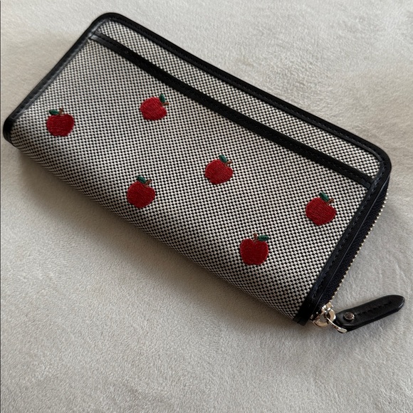 Kate Spade black and cream, embroidered apples, zippered wallet - Picture 2 of 6